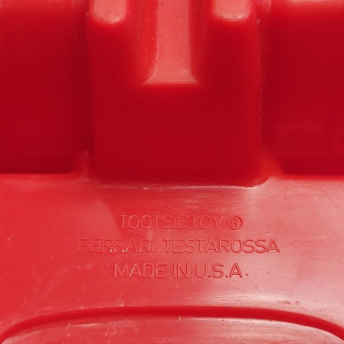 Vintage Ferrari Testarossa Plastic Car Made In The USA By TOOTSIETOY - Picture 10 of 13