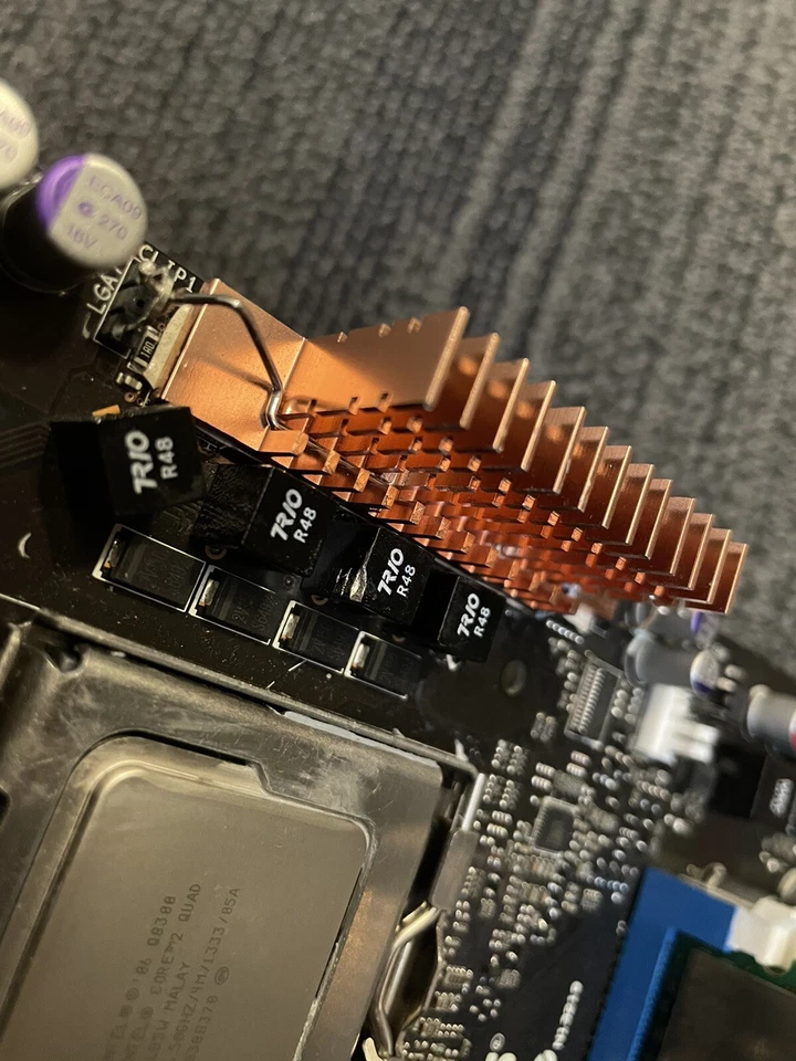 Rare Asus ROG BlitzFormula + Supreme Fx Audio+ Core 2 Quad 2.5ghz + 2GB OCZ DDR2 - Image 2 of 4