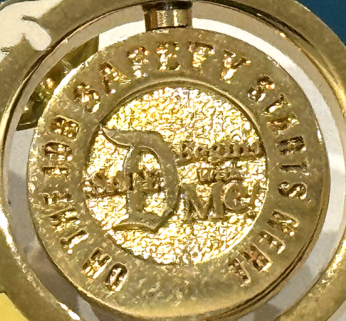 DISNEYLAND MICKEY MOUSE CAST EXCLUSIVE SAFE D BEGINS WITH ME SPINNER PIN LE 1500 - Picture 3 of 5