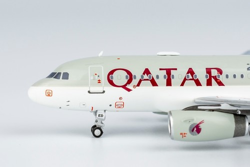 Qatar Amiri Flight ACJ A319-133 Reg: A7-MED NG Models 49028 Diecast 1:400 scale - Picture 6 of 10