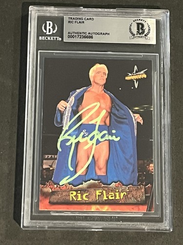 RIC FLAIR 1999 TOPPS WCW EMBOSSED SIGNED AUTOGRAPHED CARD BECKETT BAS AUTHENTIC - Picture 1 of 2