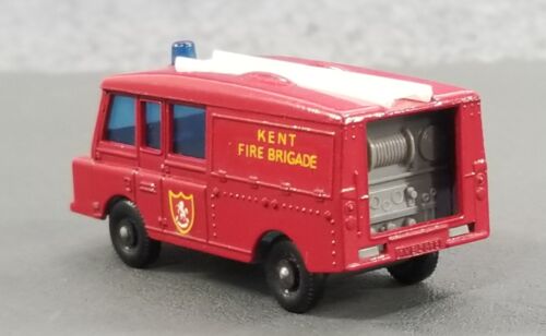 NICE! VTG LESNEY MATCHBOX 1-75 SERIES # 57 LAND ROVER FIRE TRUCK NR MINT ENGLAND - Picture 8 of 8