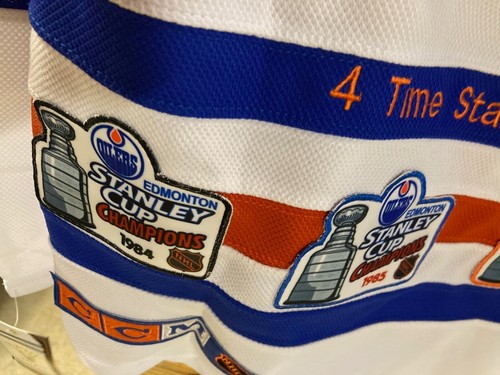 CCM Wayne Gretzky Edmonton Oilers, Throw Back Jersey, White, Sz 50-NWT!!! - Picture 8 of 11