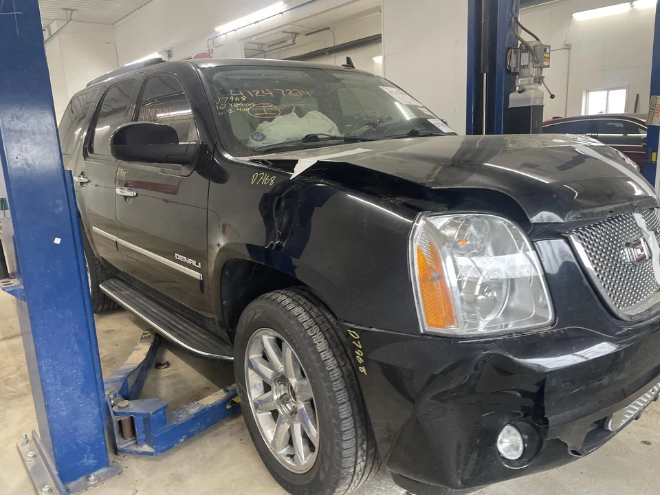 Used ABS Pump and Motor Assembly fits: 2010 Gmc Yukon Assembly 4 wheel ABS LH fr - Image 4 of 4