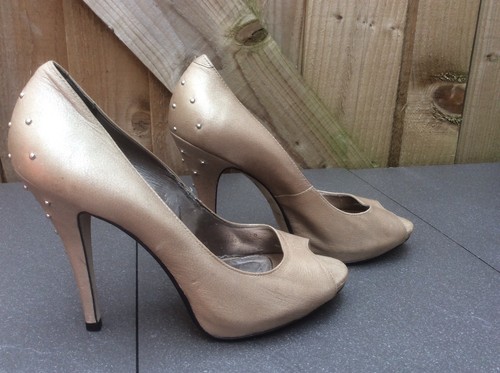 TOPSHOP LADIES PEARLISED LIGHT GOLD PEEP TOE HIGH STILETTOS HEELS 6UK/39 EVENING - Picture 3 of 12