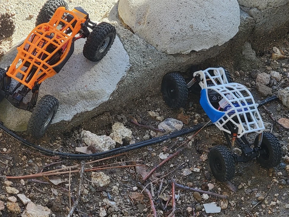 scx24 rock bouncer lcg chassis only - Image 2 of 4