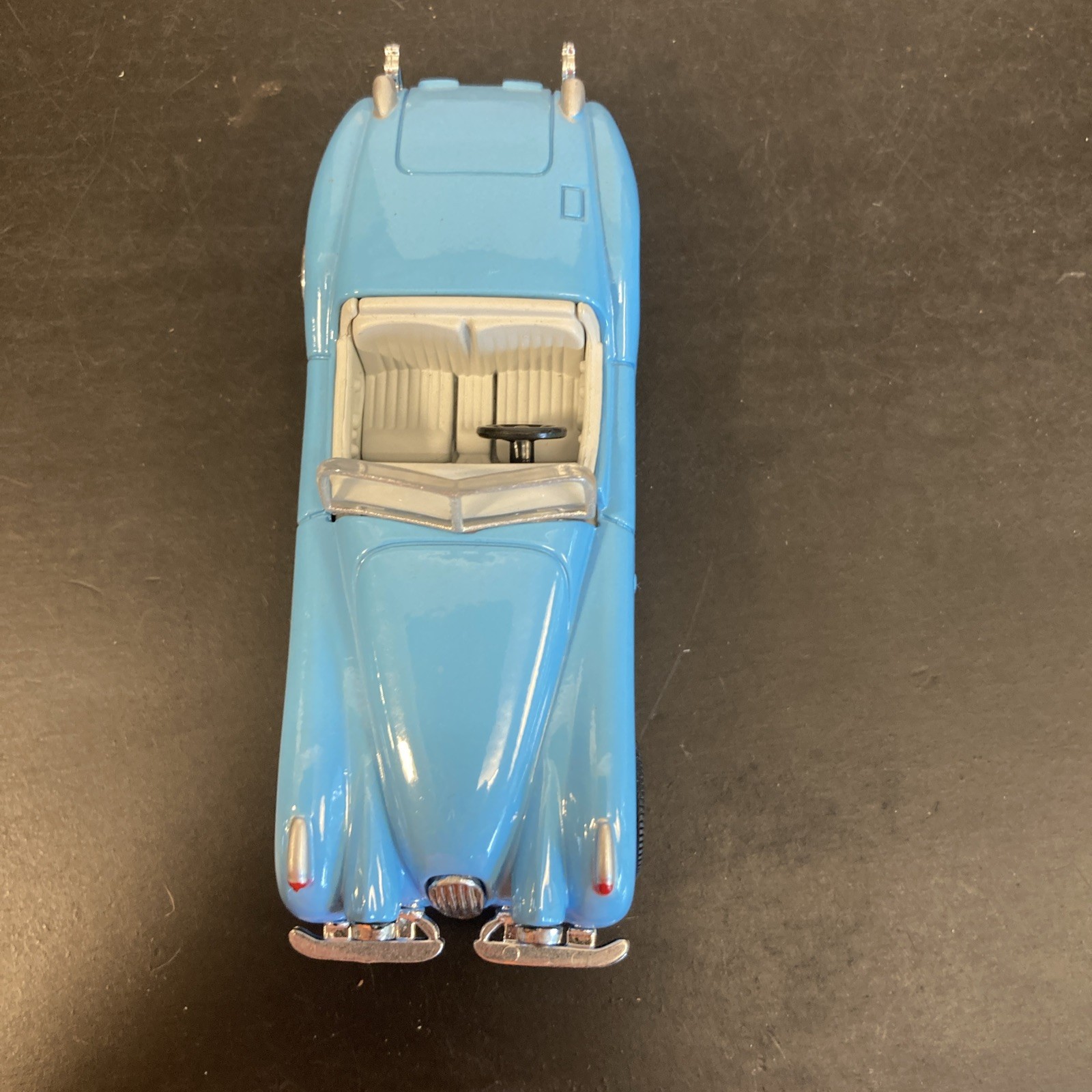 Picture 5 of 6