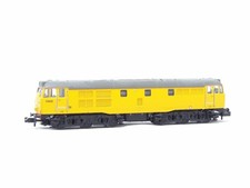 Graham Farish 371-137 Class 31/6 31602 in Network Rail Yellow N Gauge