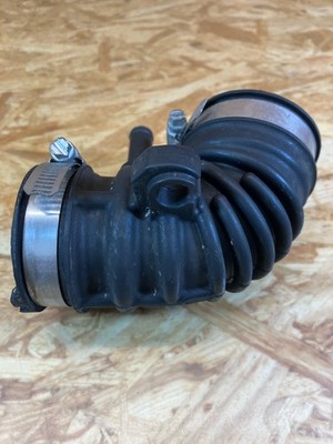 381393 Ansaugschlauch für Luftfilter SUZUKI Ignis III (MF) NBR+PVC 2