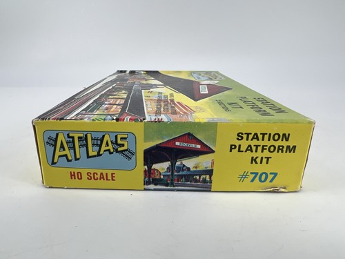 Atlas #707 HO Scale Station Platform Kit 2 Sections w/ Box - Picture 3 of 3