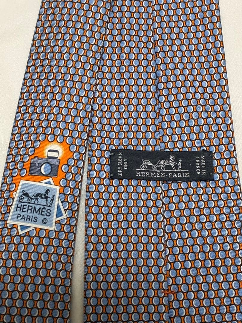 Excellent Condition HERMES  circular pattern tie - image 5