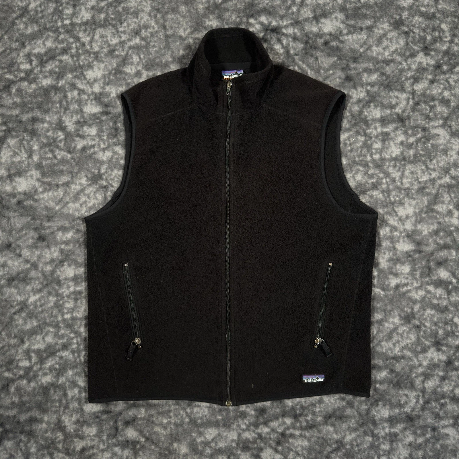 Patagonia Synchilla Fleece Vest mens Size Large Black Zipper Pockets Outdoors
