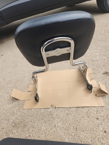 Harley Davidson Quick Detachable Passenger Back Rest - Picture 2 of 4