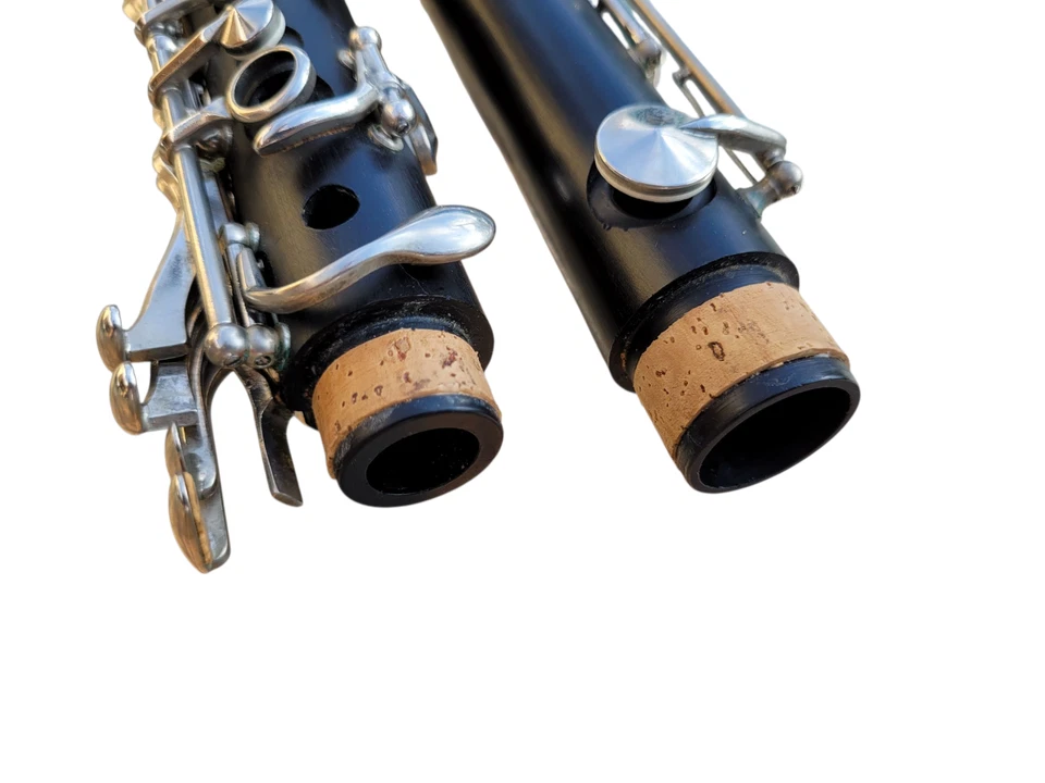 Clarinete Artley Compuesto Bb con Boquilla y Estuche Rígido Original Foto 3 de 4