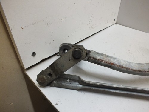 2011-2018 VOLKSWAGEN JETTA SEDAN WIPER LINKAGE TRANSMISSION WITH MOTOR #13 - Picture 9 of 12