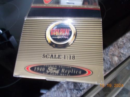 1:18 Premier Edition 1940 Ford Replica Bloccaggio Coin Bank, Pubblicità Pepsi, Rosso e Bianco - Foto 2 di 9