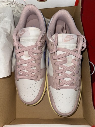 Nike Dunk Low Pink Oxford Size: 9.5W - 第 4/5 張圖片