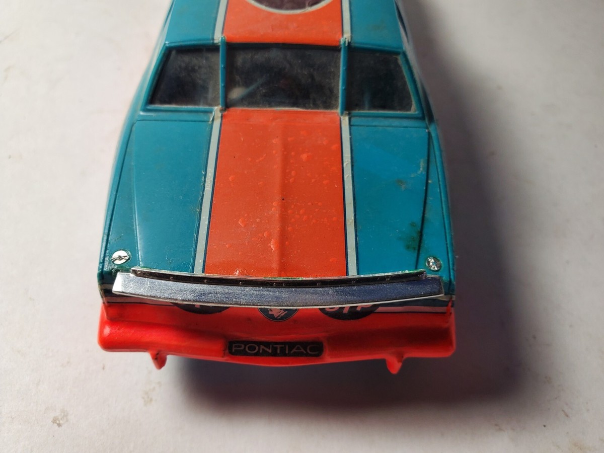 ミニカー #44 Pontiac Grand Prix Auto World 1:18 - 1969 Pontiac Grand Prix Hardtop (Royal