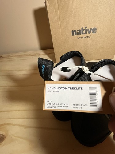 Native Shoes Kids Size C11 Kensington Treklite Black Boots EU 28.5 New with Box - Picture 7 of 12