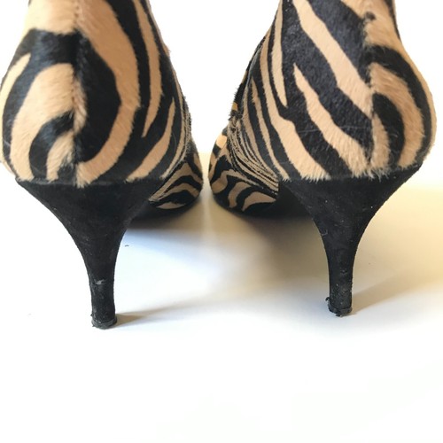 Tabitha Simmons Irwin Zebra Boots Booties Womens 37.5 7.5 Black Tan Ankle Heels - Picture 7 of 9