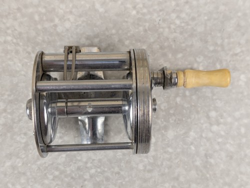 VINTAGE OCEAN CITY 1610 BAIT CASTING FISHING REEL USA - Picture 6 of 7