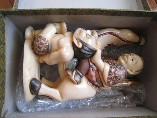 Bone or Resin Warrior On Horse with Bow & Arrow and a Prisoner Figurine 6.5in Ht - Picture 9 of 12