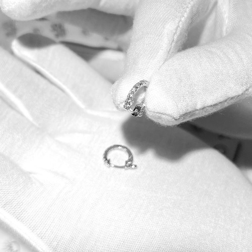 0.30CTW Real Diamond 14K Gold Round Huggie Hoop Earrings 14mm - Picture 7 of 28