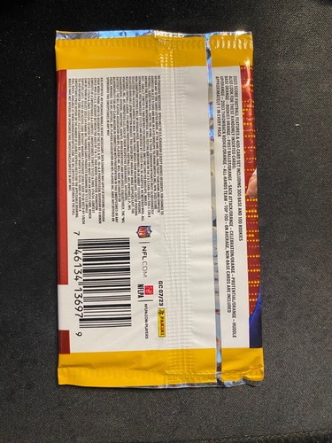 2023 NFL Score Football Sealed Pack - 5 Cards Per Pack (Canadian Retail) - Bild 2 von 2