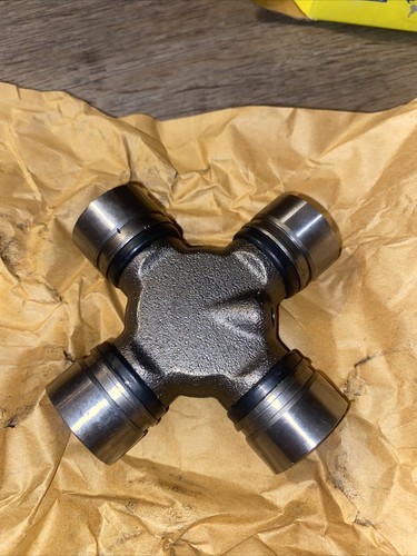 MOOG 316 U-joint - Picture 5 of 7