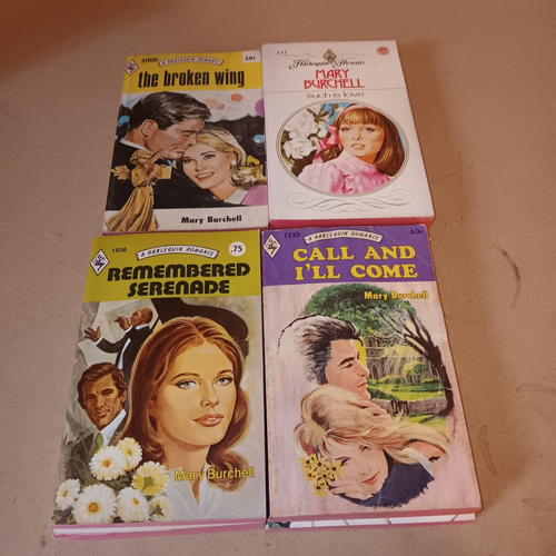 Vintage Lot Of 30 Harlequin Romance Paperback Books Red Edge Anne Hampson - Imagen 4 de 11