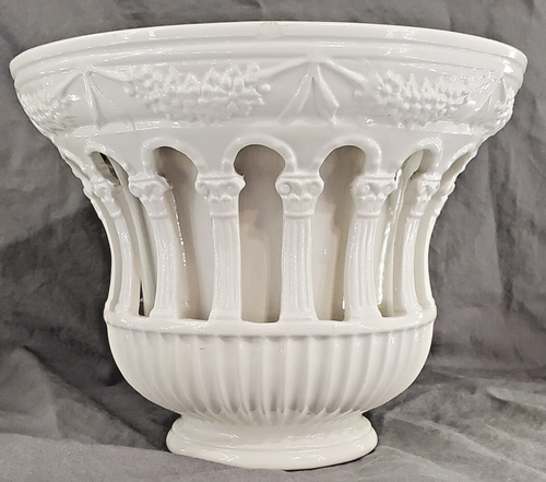 Vtg Porcelain Italian Ardalt Neoclassical Reticulated Basket Cachepot Signed - Picture 5 of 24
