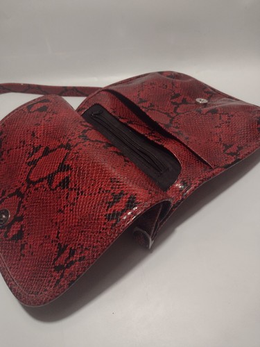 Red Faux Snakeskin crossbody Shoulder Bag Messenger Adjustable Strap - Picture 7 of 9