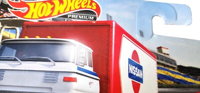 Hot Wheels Team Transport Nissan Fairlady Z Sakura Sprinter