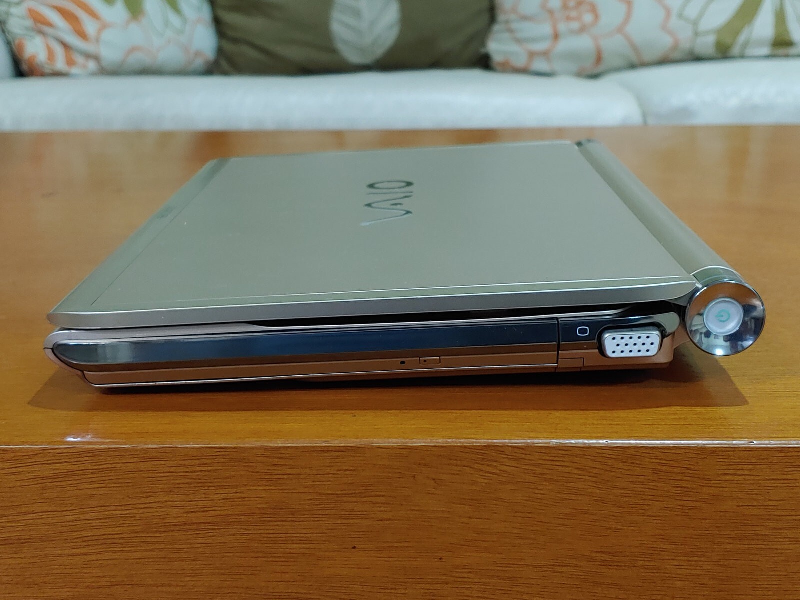 Sony Vaio TT VGN-TT 100% NTSC SSD Carbon Fiber Fastest Model - Picture 14 of 16