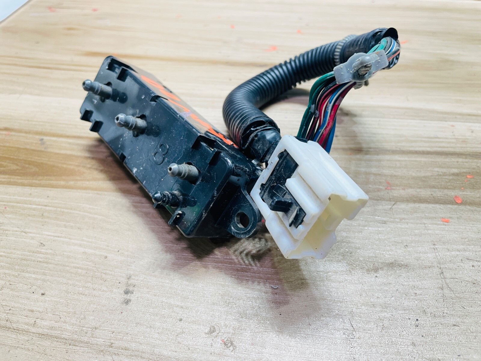 20002003 Nissan Maxima adjuster switch driver seat 10pin 21 eBay