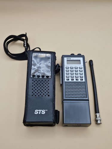 STS AV7600 Handheld Aviation 720 Channel Transceiver W/Softcase, Untested
