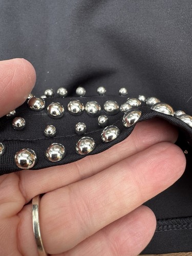 Schwarzes figurbetontes Minikleid mit Nieten Einheitsgröße neu mit Etikett MYBAE - Bild 5 von 13