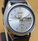 Rare vintage Seiko 5 automatic day date movement number 7019A japan made men's w