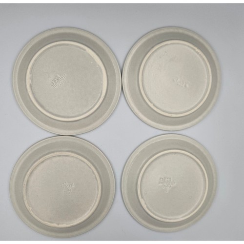 Lot of 4 Vintage Pfaltzgraff Yorktowne 6.75 inch Salad Dessert Appetizer Plates - Picture 2 of 8