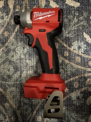 Milwaukee M18 18V Cordless 1/4 in Hex Keyless Impact Driver Tool Only