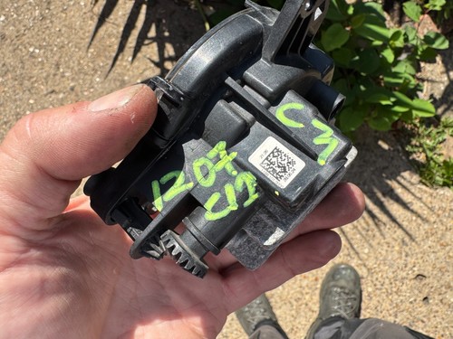 Genuine 2024 Land Rover Defender L663 Front Bumper Fog Light L8B215201AE - Picture 3 of 5