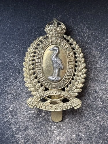 New Zealand 1st Regiment NZ Infantry Army Military Cap Badge. Canterbury. WW2