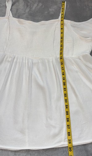 Torrid 5 Gauze Embroidered Smocked Cold Shoulder Top Plus Size 5X 28 White Blue - Picture 6 of 10