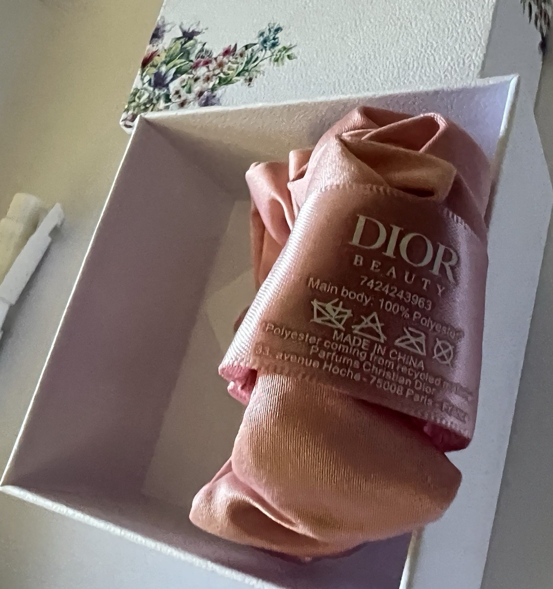 Dior Miss Dior Embroidered Scrunchie Hair Tie, EDT sample  display picture 3