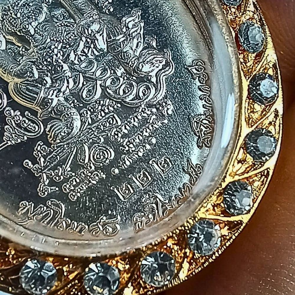 LP MAHASILA  PHAHURAMAN SILVER GOLD MICRON  FRAME THAI AMULET  PENDANT BUDDHA
