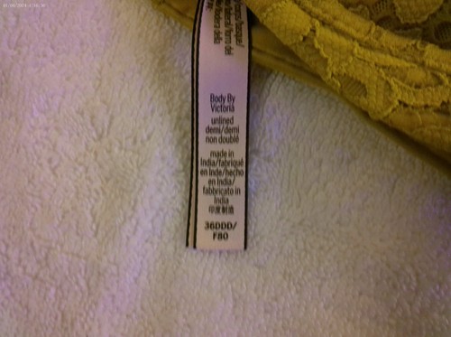 X - V.S. / 36DDD / DEMI / SIN ALMOHADILLA-REVESTIMIENTO-MOLDEO / SEMI TRANSPARENTE / ENCAJE / VERDE 💚💚 - Imagen 3 de 6