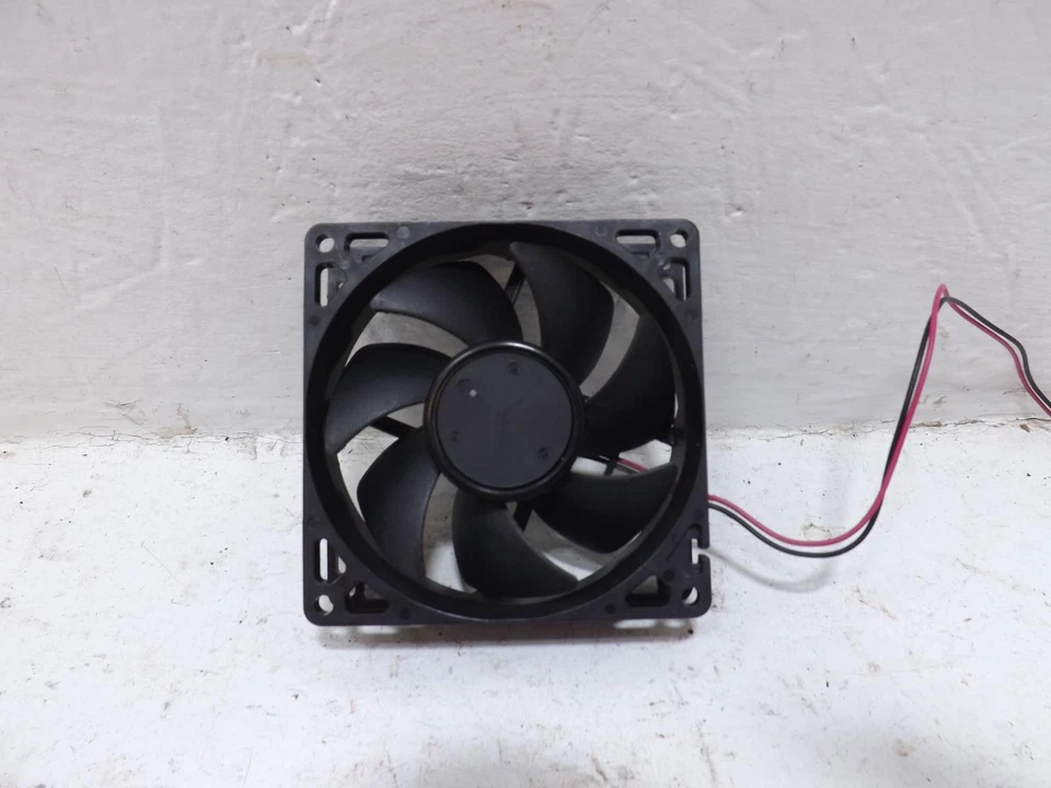 Beko 冰箱 5799900800 无刷冷却风扇 二手 — 第 3/3 张图片