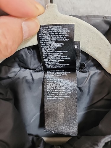 The North Face Boys M (10/12) Black Puffer Zipup Black Jacket - Picture 17 of 17