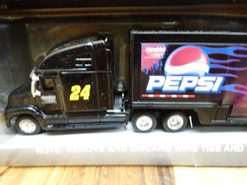 Winners Circle 1/64 Scale Jeff Gordon 24 Pepsi Trailer Rig - Picture 2 of 10