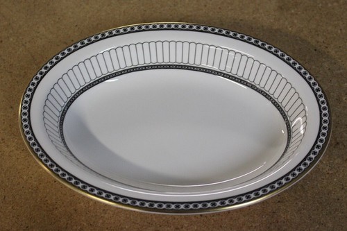 Wedgwood Bone China SCHWARZE KOLONNADE Oval Gemüse Servierschüssel 10" W4340